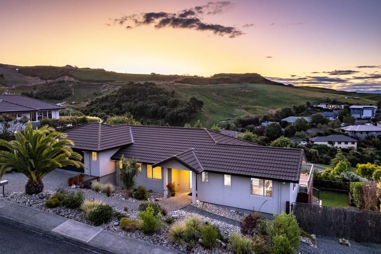 Photo of property in 6 Springlea Heights, Atawhai, Nelson, 7010