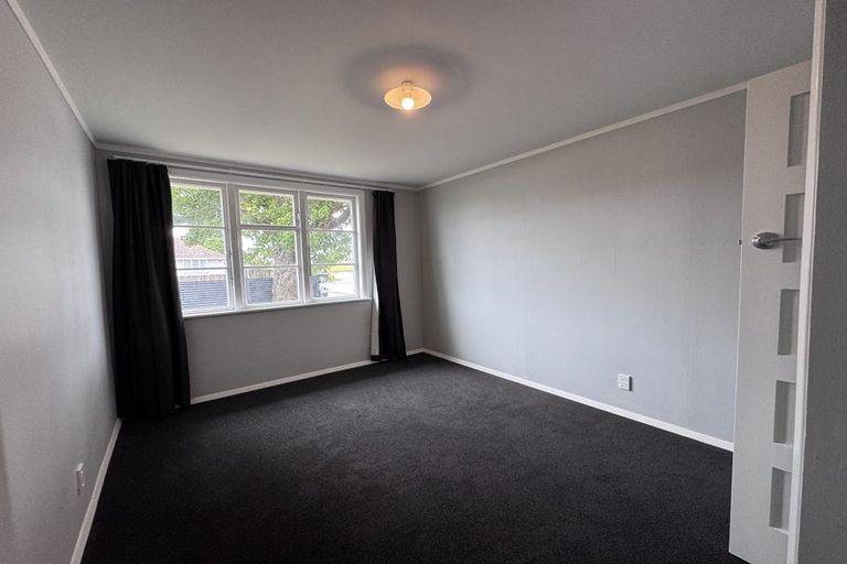Photo of property in 32 Thames Street, Roslyn, Palmerston North, 4414