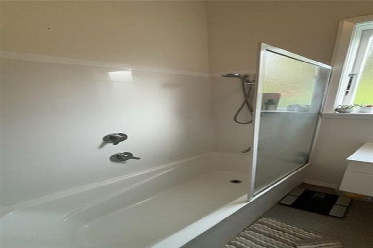 Photo of property in 1/14 Clifton Terrace, Kelburn, Wellington, 6012