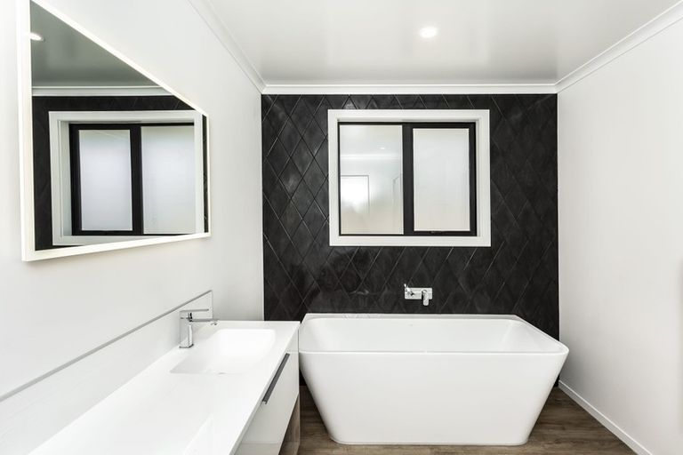 Photo of property in 41 Grandvista Drive, Green Island, Dunedin, 9018