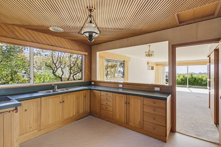 Photo of property in 107 Winara Avenue, Waikanae, 5036
