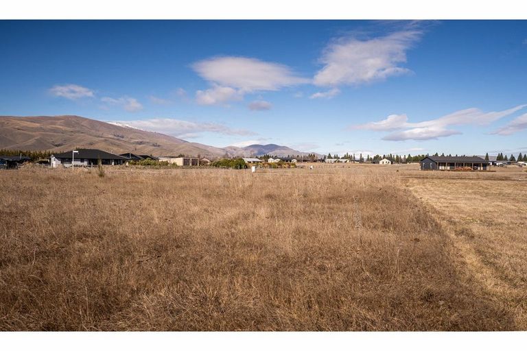 Photo of property in 13 Temple Drive, Twizel, 7901