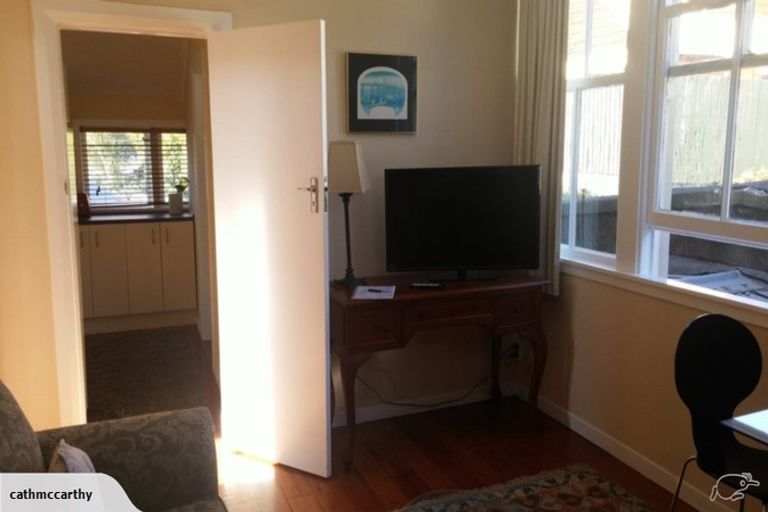 Photo of property in 81 Elizabeth Street, Mount Victoria, Wellington, 6011