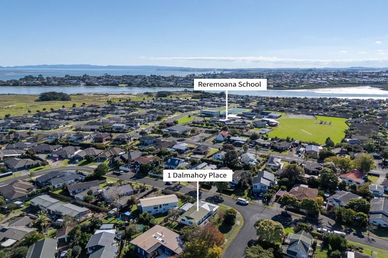Photo of property in 1 Dalmahoy Place, Wattle Downs, Auckland, 2103