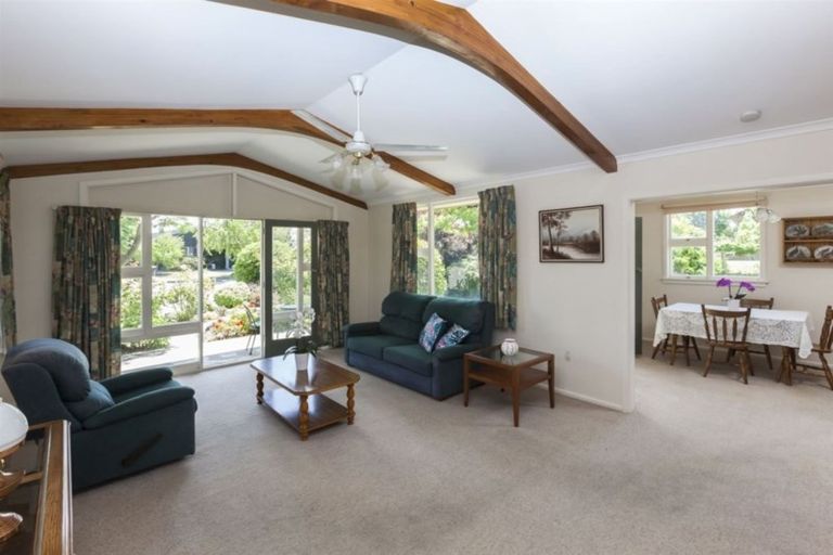 Photo of property in 9 Fraser Place, Rangiora, 7400