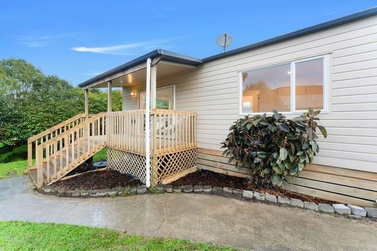 Photo of property in 13a Becroft Drive, Forrest Hill, Auckland, 0620