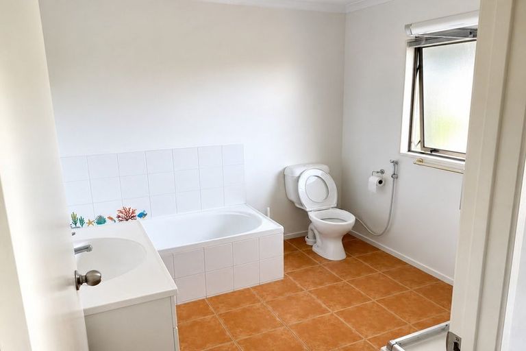 Photo of property in 14/2 Arawa Street, New Lynn, Auckland, 0600