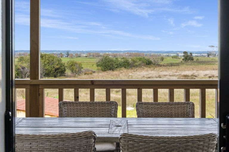 Photo of property in 196 Pukehina Parade, Pukehina, Te Puke, 3189