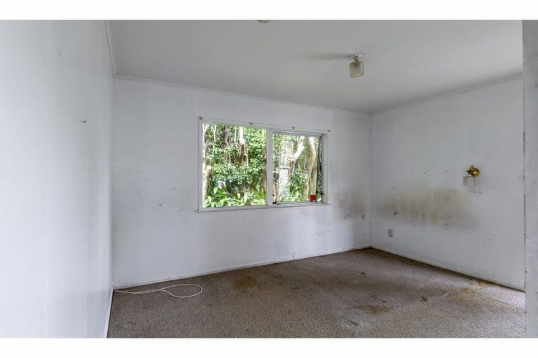 Photo of property in 33c Farquhar Road, Glendene, Auckland, 0602