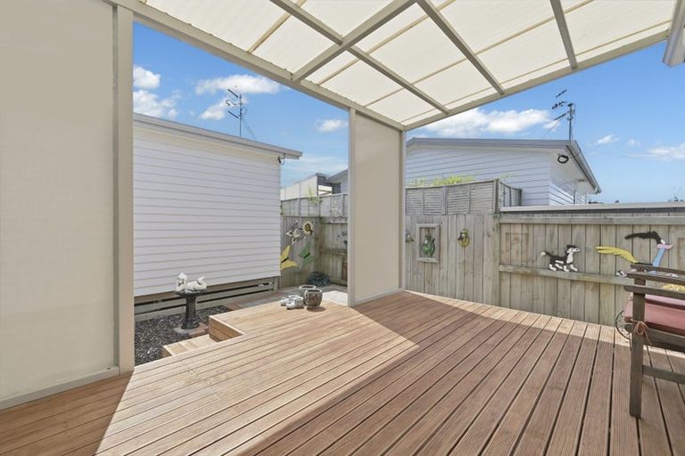 Photo of property in 11 Kamahi Crescent, Papamoa Beach, Papamoa, 3118
