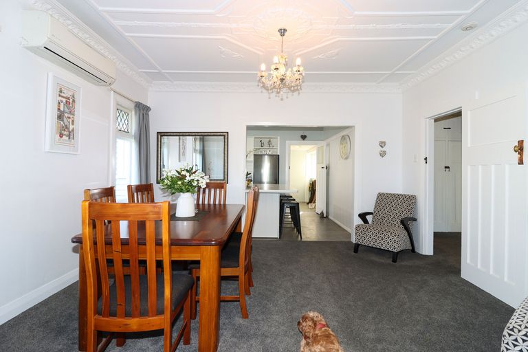 Photo of property in 10 Garrison Street, Carterton, 5713