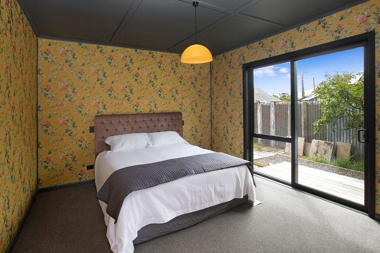 Photo of property in 347 Marine Parade, New Brighton, Christchurch, 8061