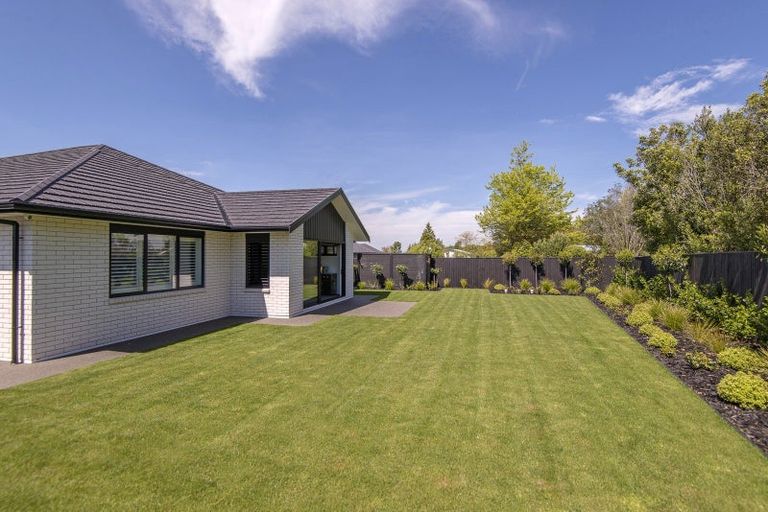 Photo of property in 13 Owen Drive, Darfield, 7510