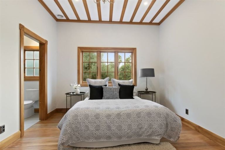 Photo of property in 13 Grahame Street, Devonport, Auckland, 0624