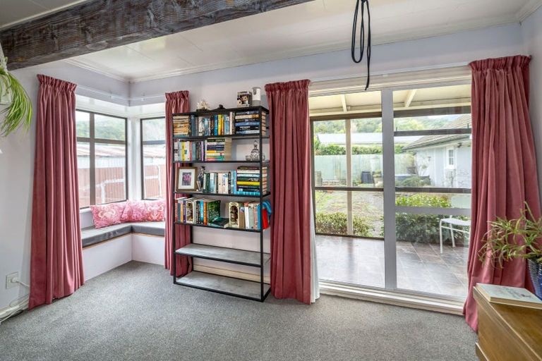 Photo of property in 105 Watt Street, Featherston, 5710