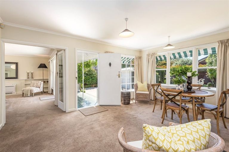 Photo of property in 37 Wai-iti Terrace, Burnside, Christchurch, 8052