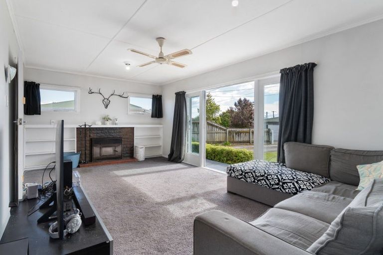 Photo of property in 18 Solway Street, Solway, Masterton, 5810
