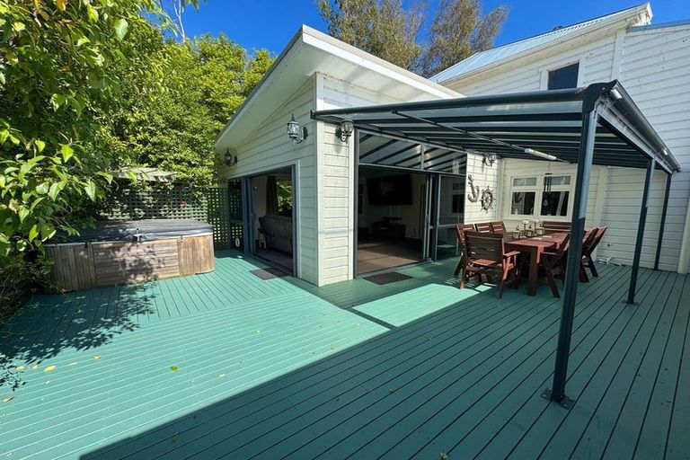 Photo of property in 301 Kaitangata Highway, Stirling, 9231