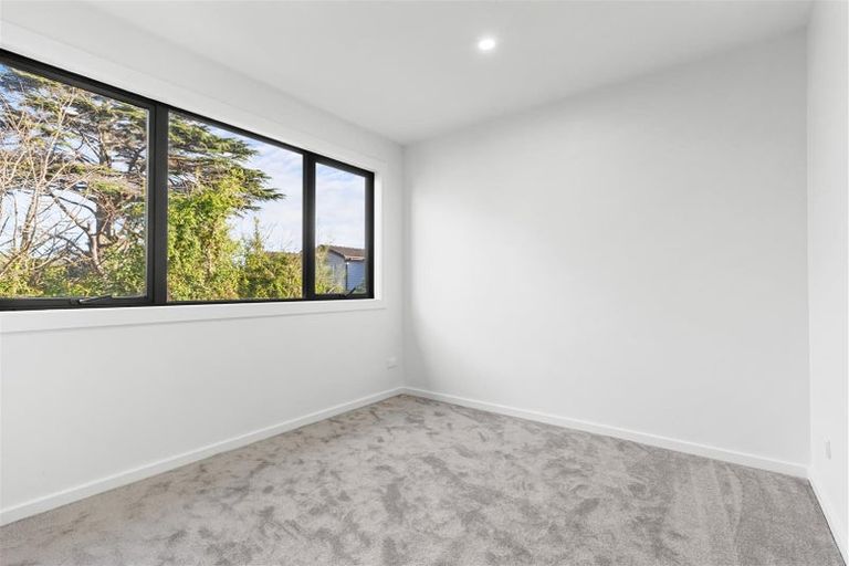 Photo of property in 11/25 Swanson Road, Henderson, Auckland, 0610