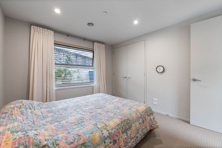 Photo of property in 4 Links Drive, Waiwhakaiho, New Plymouth, 4312