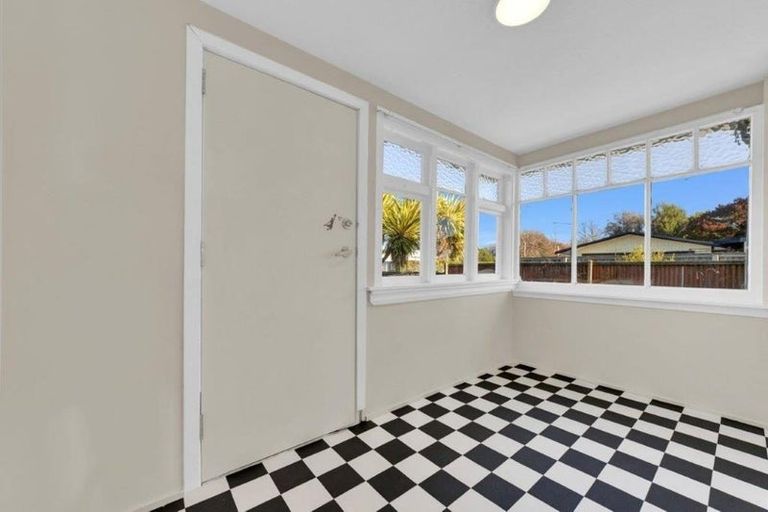 Photo of property in 1/573 Ferry Road, Woolston, Christchurch, 8023