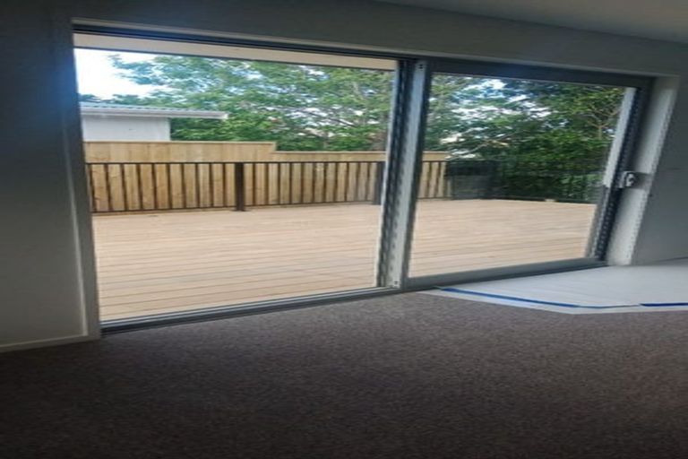 Photo of property in 137/2b Seaview Road, Westown, New Plymouth, 4310