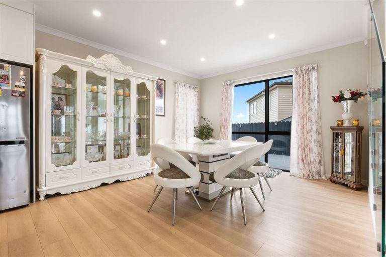 Photo of property in 25b Arrowsmith Drive, Flat Bush, Auckland, 2019