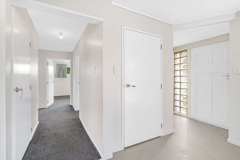 Photo of property in 41 Acacia Street, Kelvin Grove, Palmerston North, 4414