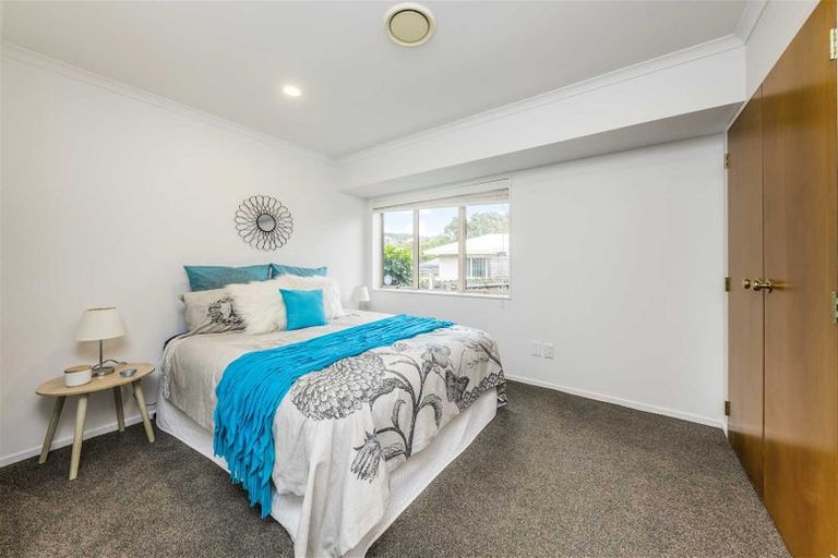 Photo of property in 55 The Glade South, Pukekohe, 2120