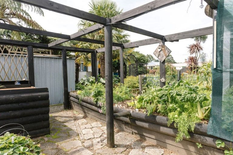 Photo of property in 17 Victor Street, Dannevirke, 4930