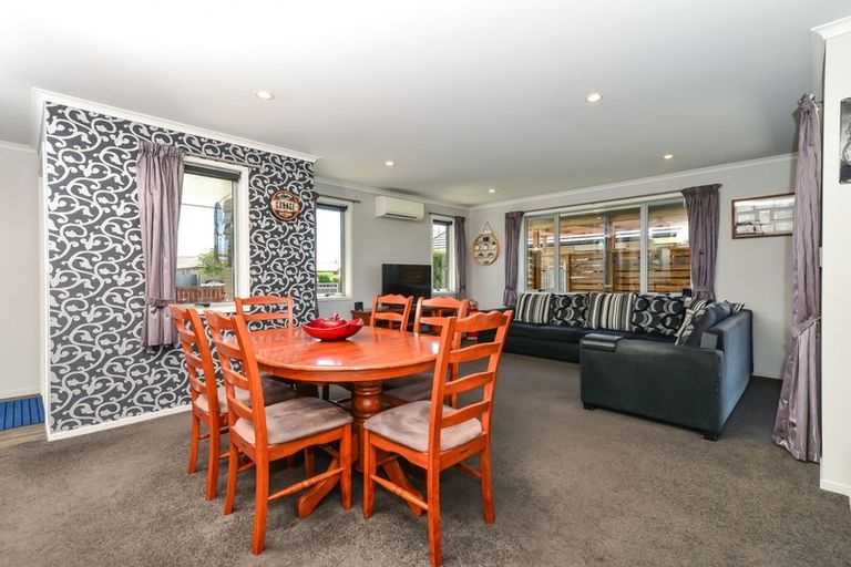 Photo of property in 4 Welwyn Place, Rototuna North, Hamilton, 3210