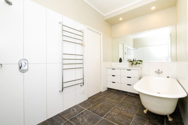 Photo of property in 5 Ferguson Avenue, Westshore, Napier, 4110