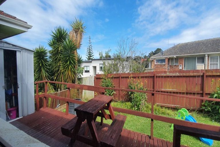 Photo of property in 2/11 Wyllie Road, Papatoetoe, Auckland, 2025