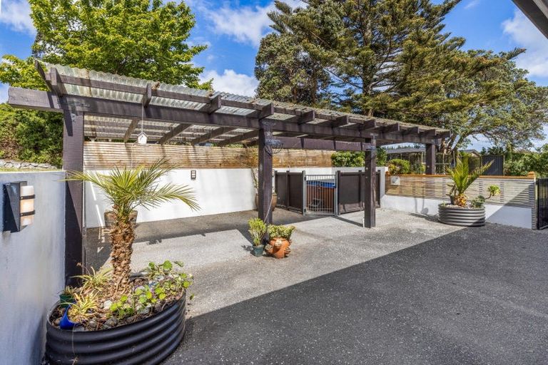 Photo of property in 15 Elizabeth Street, Pukerua Bay, 5026