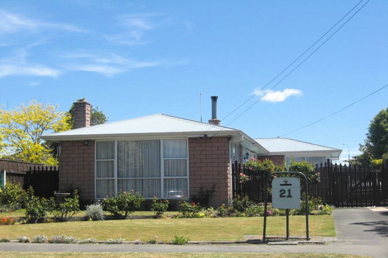 Photo of property in 21 Loughton Street, Burwood, Christchurch, 8083