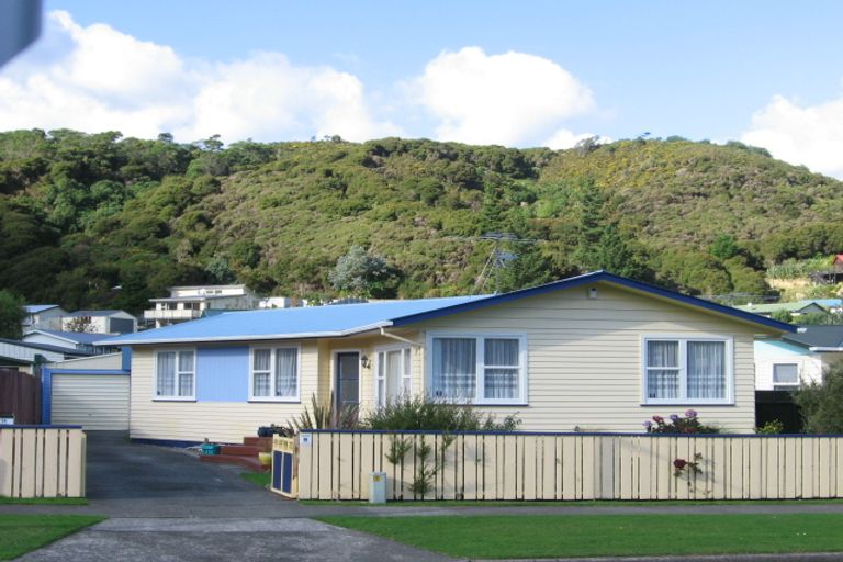 Photo of property in 54 Meremere Street, Wainuiomata, Lower Hutt, 5014