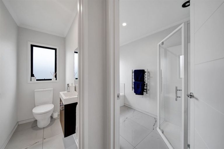 Photo of property in 36 Fernbrook Drive, Hurworth, New Plymouth, 4310