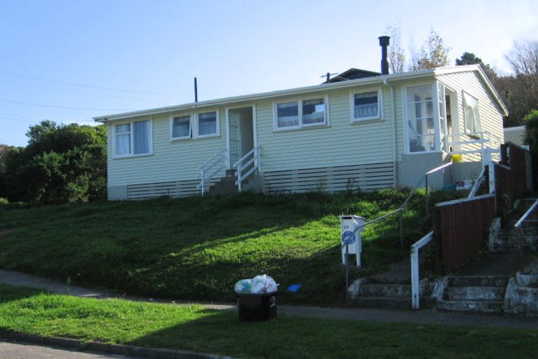 Photo of property in 20 Mawhare Street, Titahi Bay, Porirua, 5022