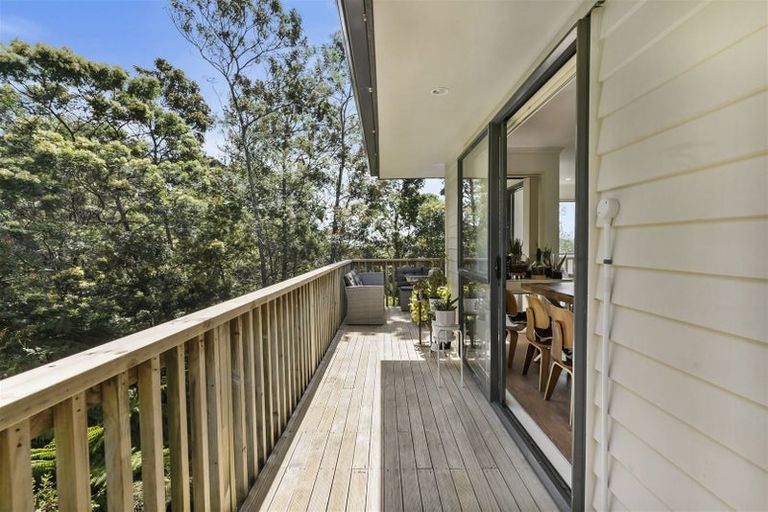 Photo of property in 45 Condor Place, Unsworth Heights, Auckland, 0632