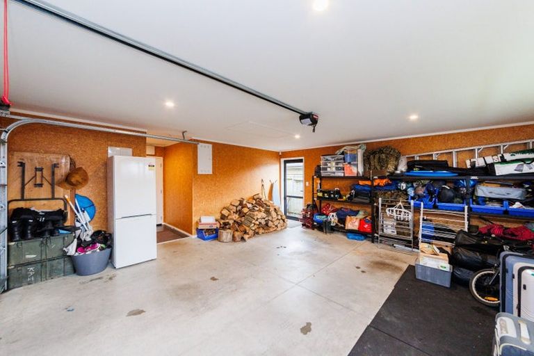 Photo of property in 197 Pacific Drive, Fitzherbert, Palmerston North, 4410