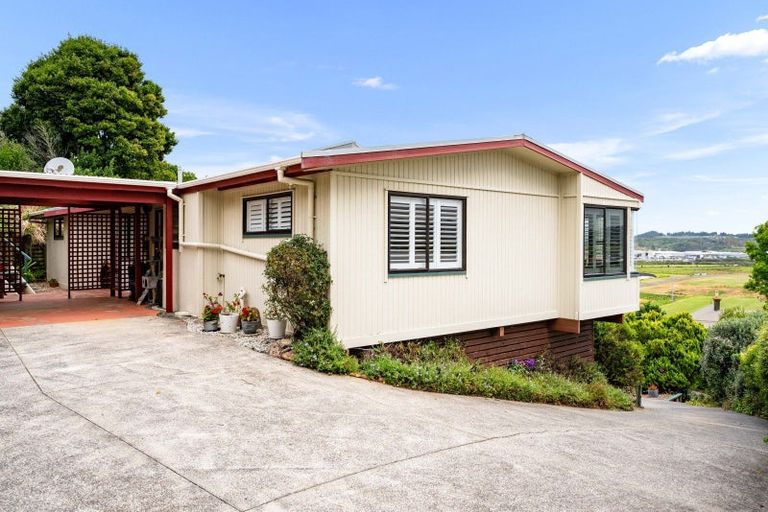 Photo of property in 23 Tanekaha Drive, Parahaki, Whangarei, 0112