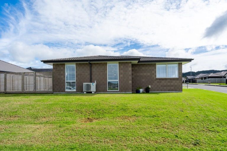 Photo of property in 1 Ohau Crescent, Tikipunga, Whangarei, 0112