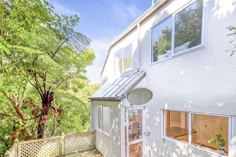 Photo of property in 40 Cashmere Avenue, Khandallah, Wellington, 6035