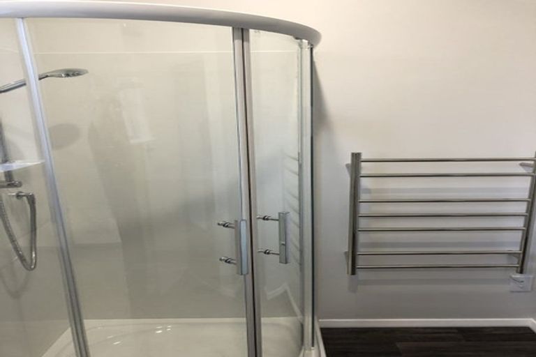 Photo of property in 33 Hindmarsh Street, Johnsonville, Wellington, 6037