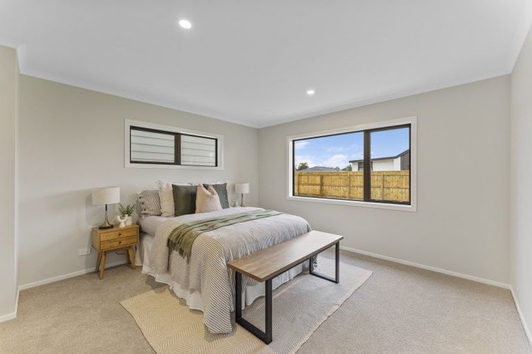 Photo of property in 9 Ropata Te Ao Way, Otaki, 5512