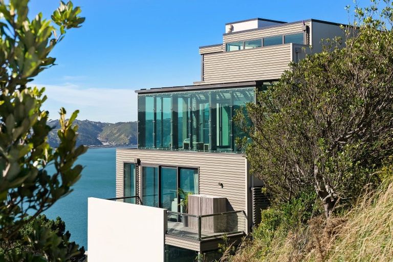 Photo of property in 34 Lookout Road, Roseneath, Wellington, 6021