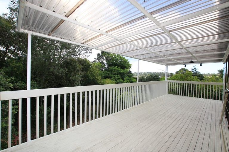 Photo of property in 1/104 Verran Road, Birkdale, Auckland, 0626