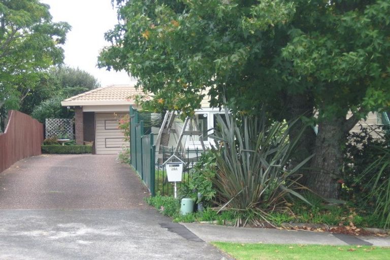 Photo of property in 2/28 The Boulevard, Sunnyhills, Auckland, 2010