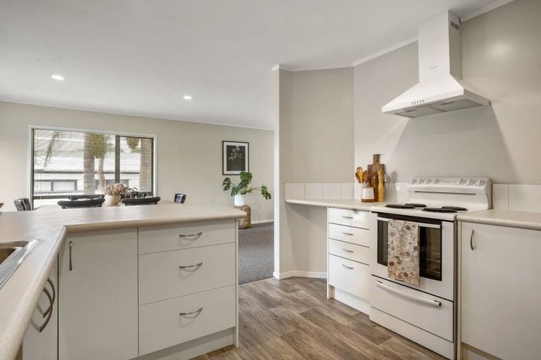 Photo of property in 116a Archers Road, Glenfield, Auckland, 0629