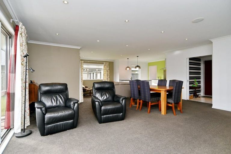 Photo of property in 25a Epsom Drive, Rangiora, 7400